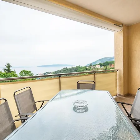 Διαμέρισμα Seaview Lea Ičići