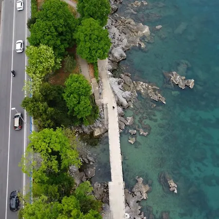 Seaview Lea Daire Ičići