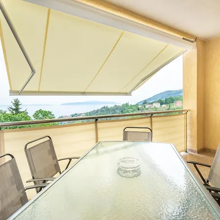 Seaview Lea Διαμέρισμα *